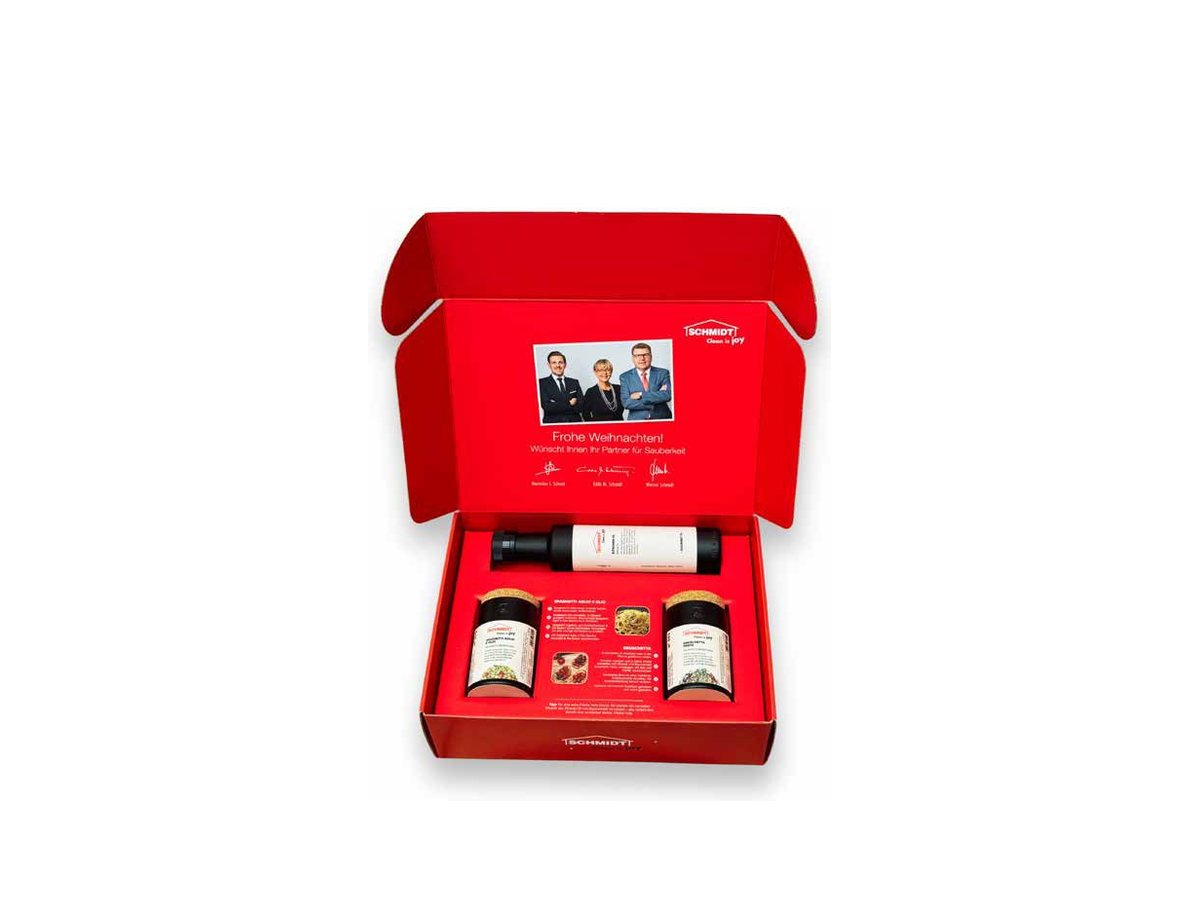 Geschenkbox mit zwei Spice Pots und einer Ölflasche im Kundendesign
